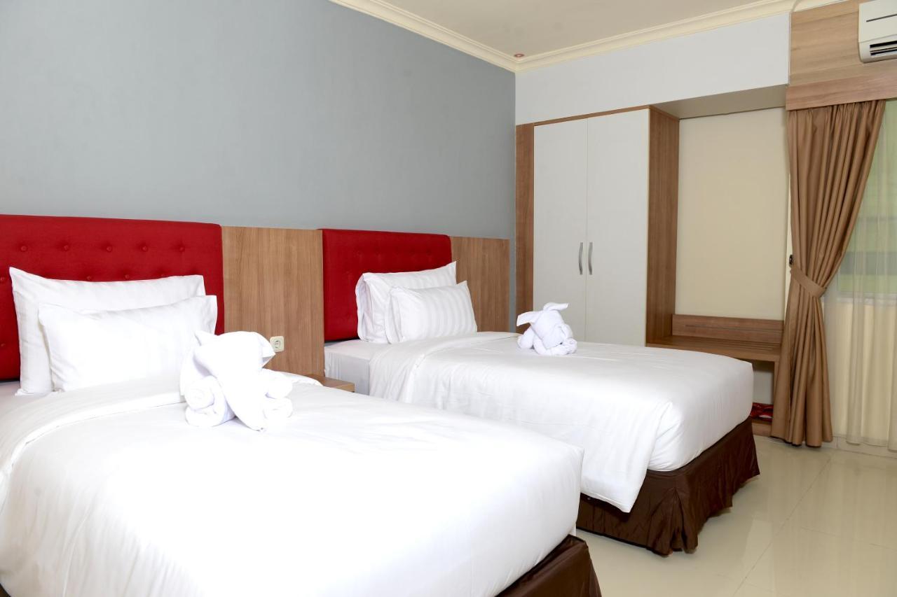 Moritz Hotel Rsab Harapan Kita Jakarta Exterior photo